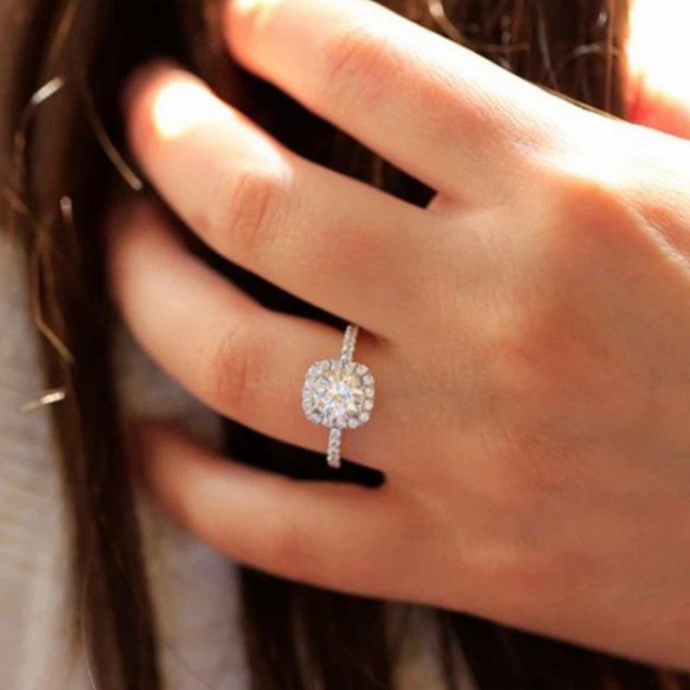 NEW 925 Sterling Silver Round Diamond Halo Ring - Picture 6 of 7